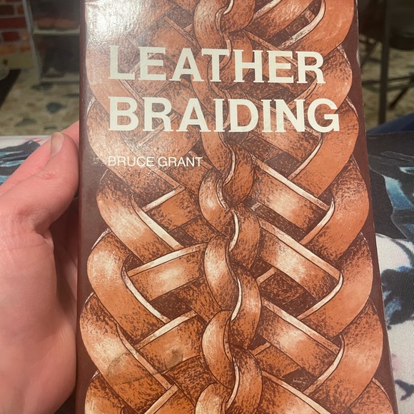 Book. Leather braiding. - Picture 1 of 2